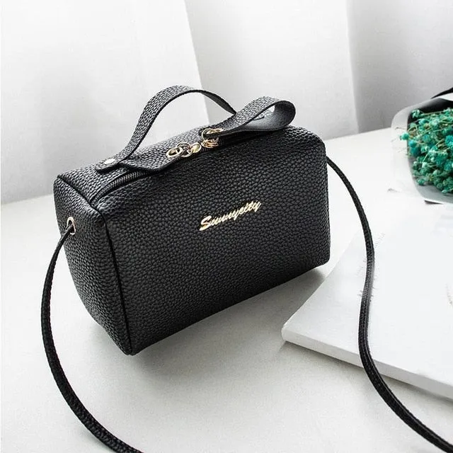 Decent Round Messenger Bag