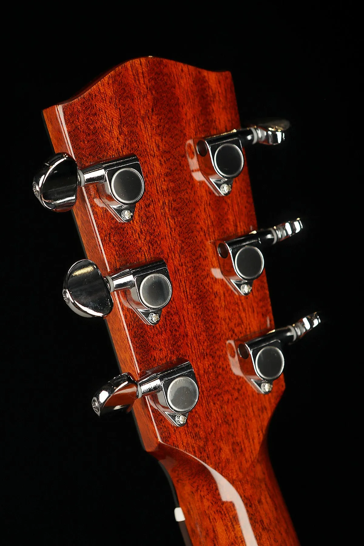 Eastman AC122-2CE-DLX-SB Acoustic Electric Guitar