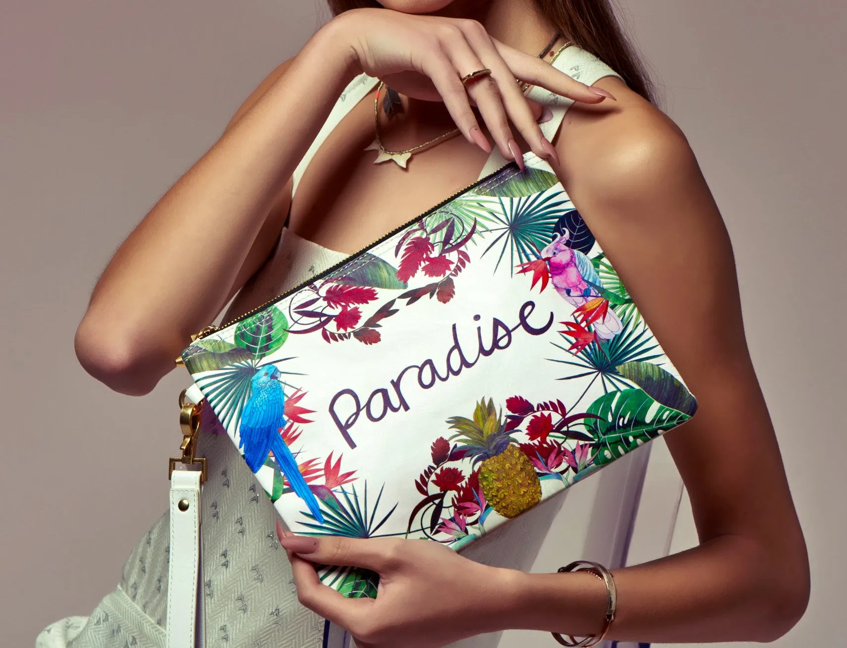 Emm Kuo x Chrisu Pouch - Paradise