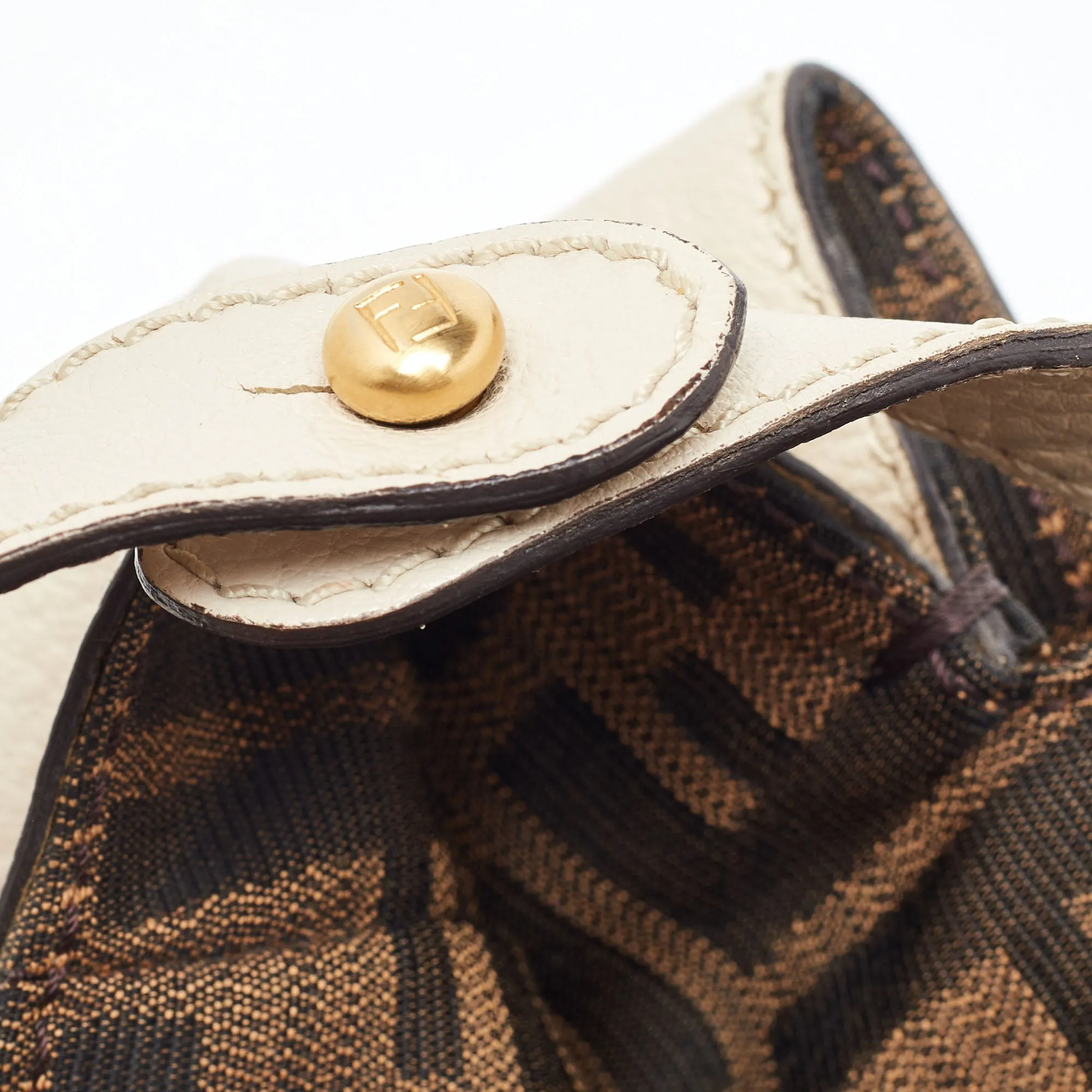 Fendi Beige Leather Large Peekaboo Top Handle Bag