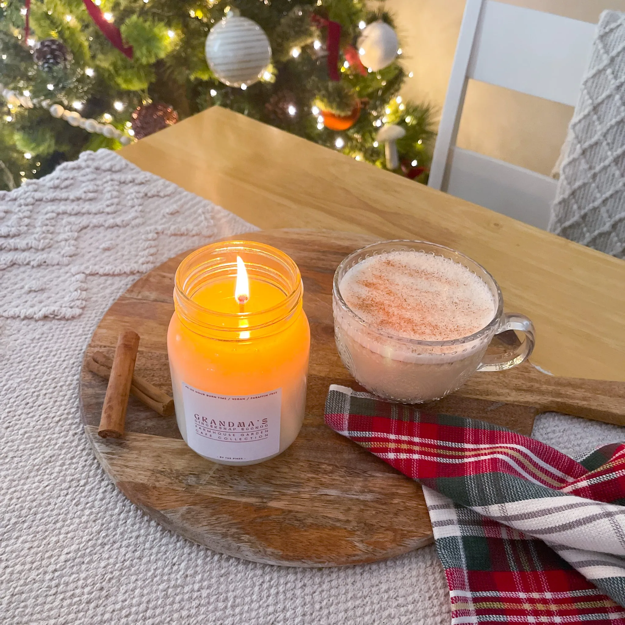 Festive Farmhouse Grandma's Gingersnap Eggnog Candle