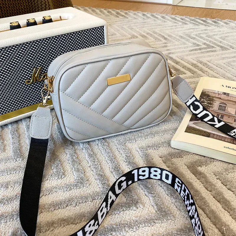 New Arrival Fashion Women's Small Crossbody Bag PU Leather Messenger Bag Zipper Handbag Purse Summer Travel Bag for Female