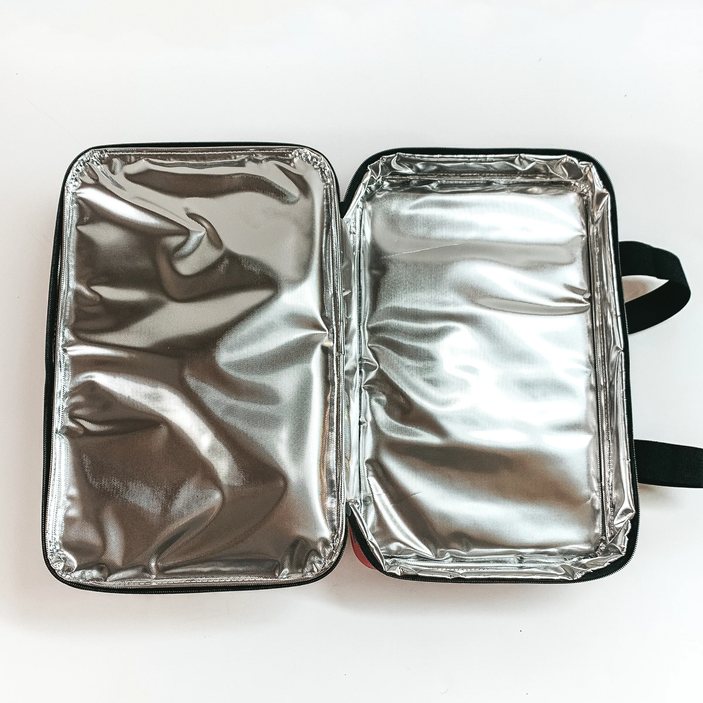 Swig | Buffalo Plaid Dishi Casserole Carrier