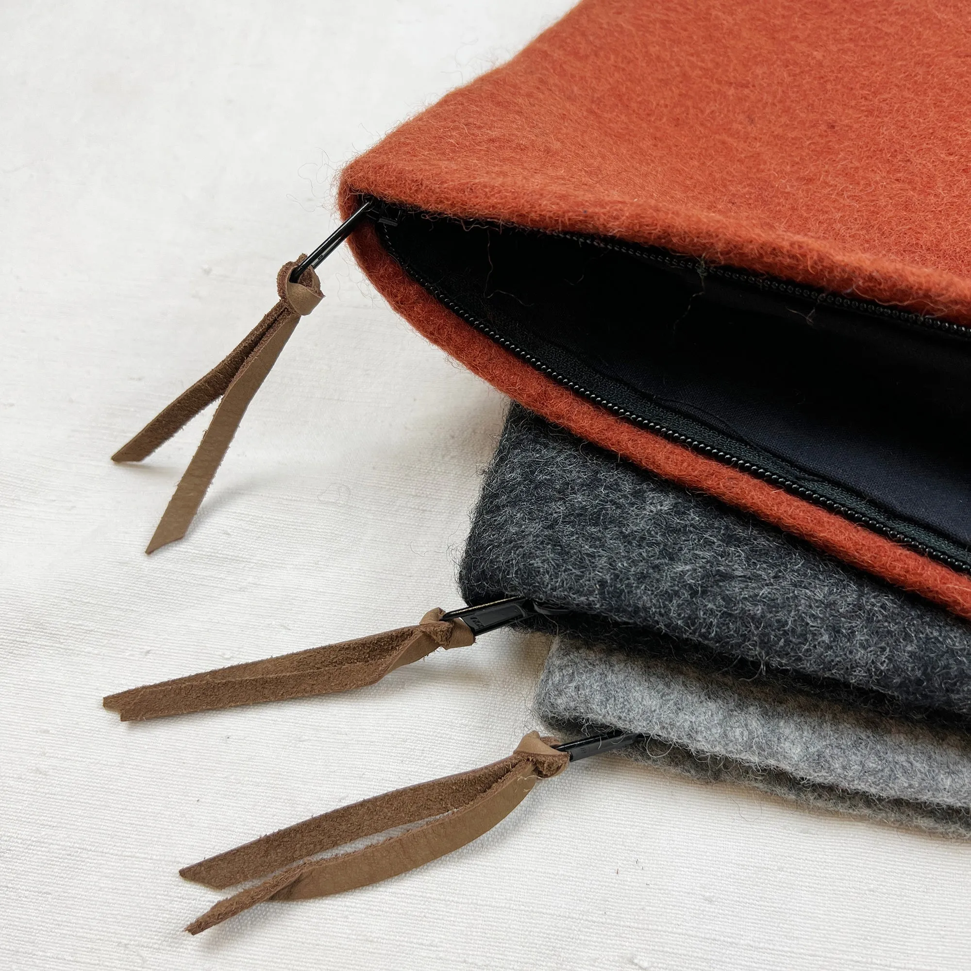 WANGDI Zip Felt Document Pouch Laptop Sleeve (WS)