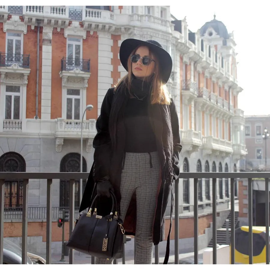 Women Black Tote Messenger Faux-Leather Handbag with Stylish Design Lookbook